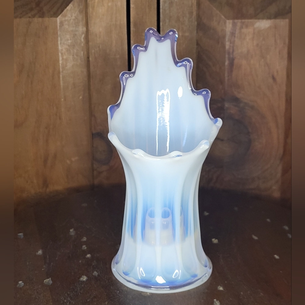 Fostoria "Heirloom" opalescent glass candleholder - Picture 3 of 17